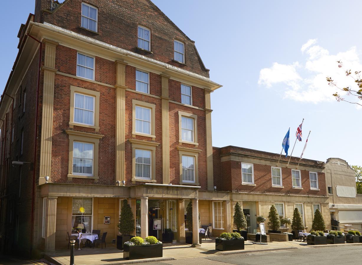 Hotel Palm Court